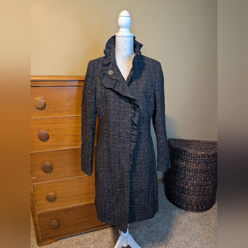 DKNY Women’s Sz 12 Ruffled Black & White Tweed Wool Blend Lined Coat DKNY Coat - Picture 2 of 13